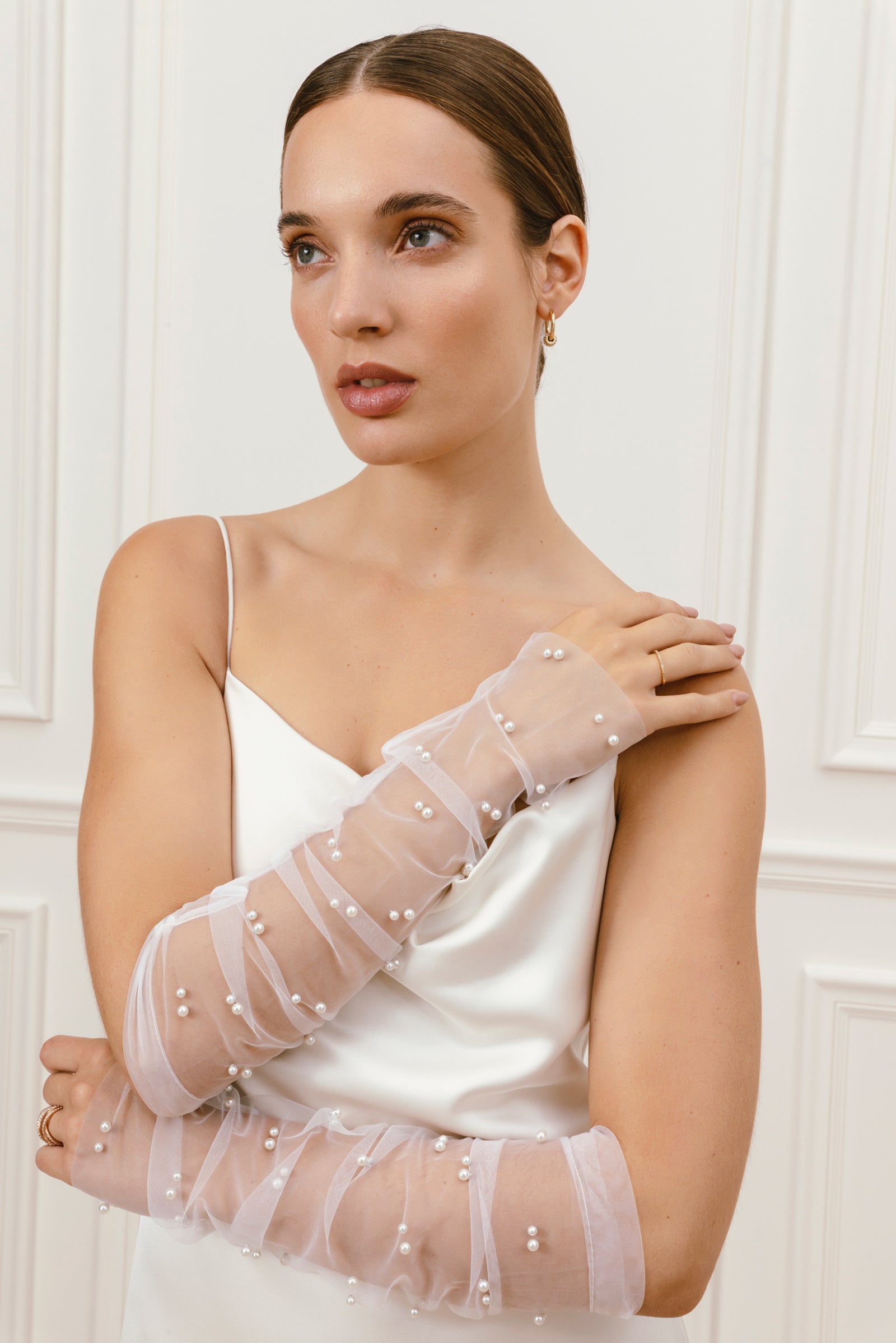 Bridal gloves