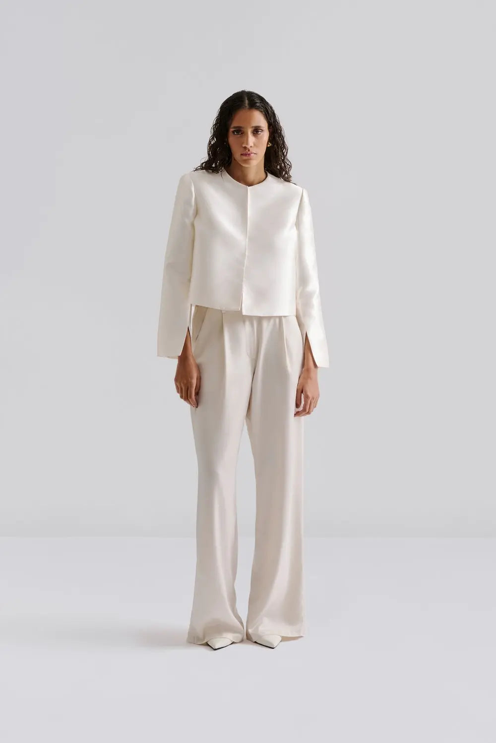 Ruthie Cropped Sleeve