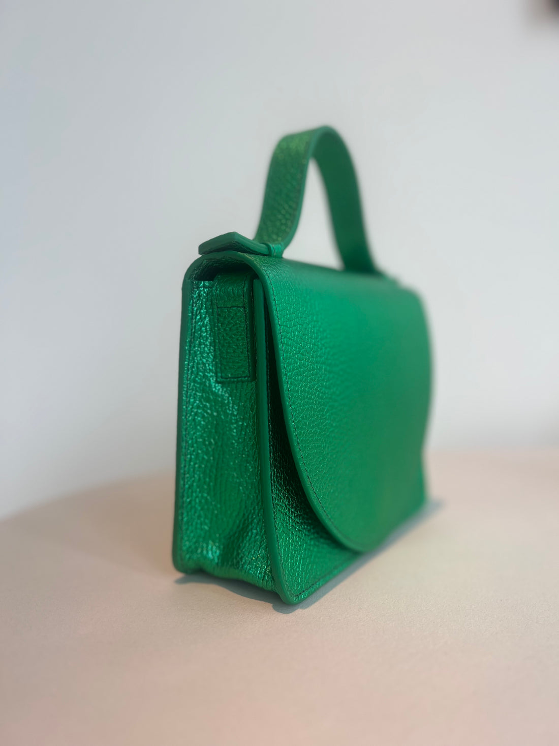 Micro briefcase toxic