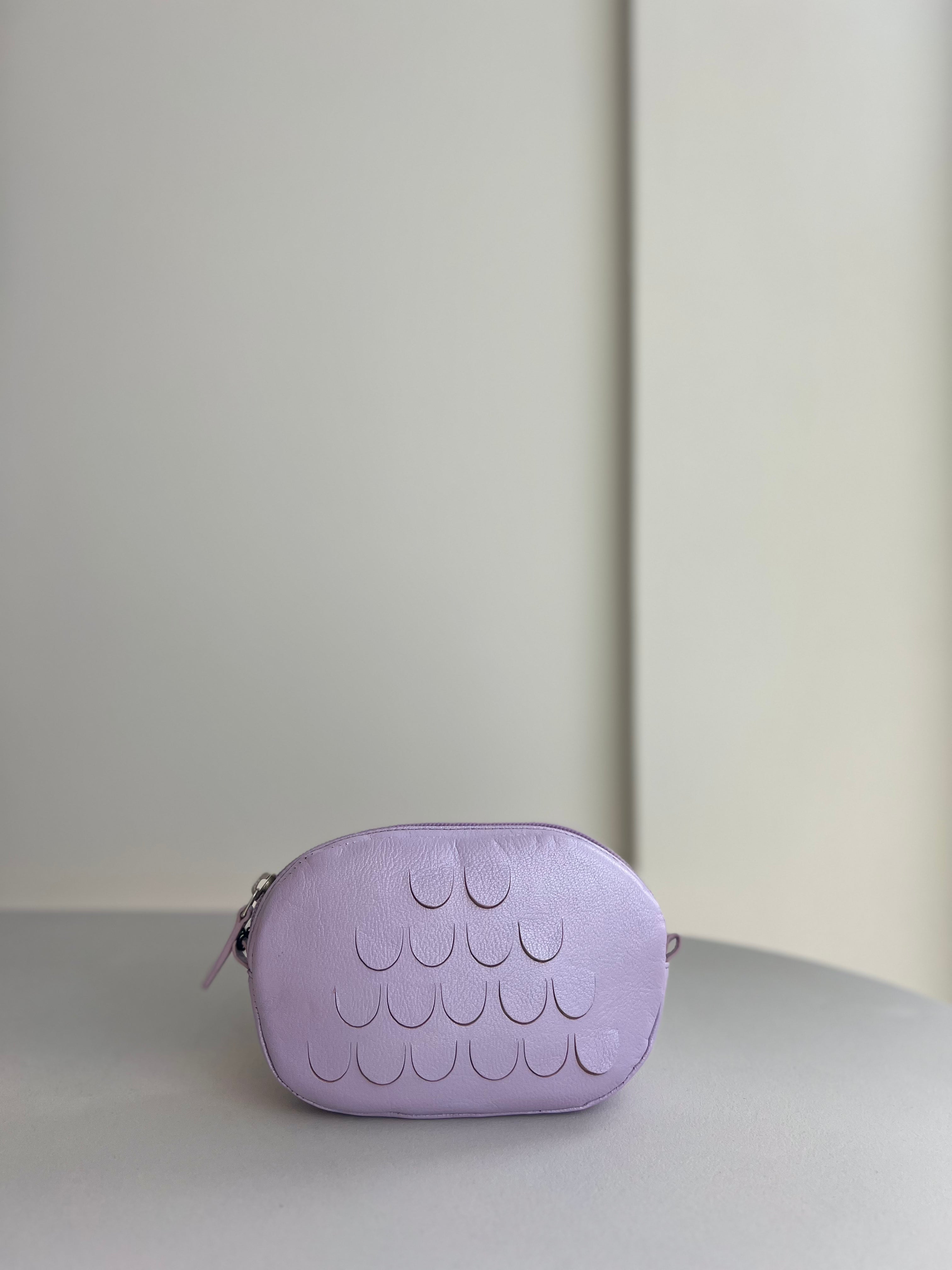 Oval mini bag lila