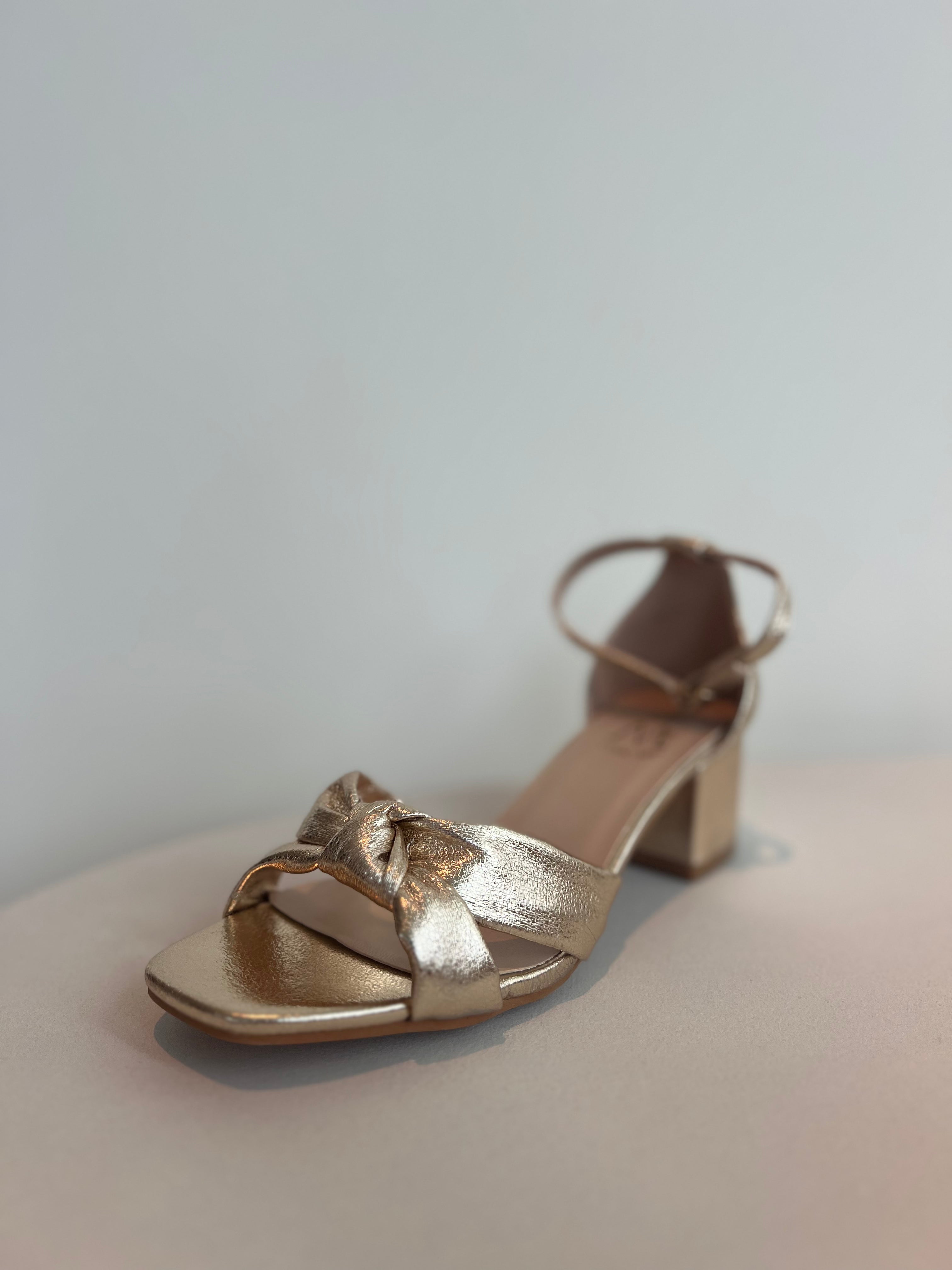 Bridal sandaal goudkleurig laag