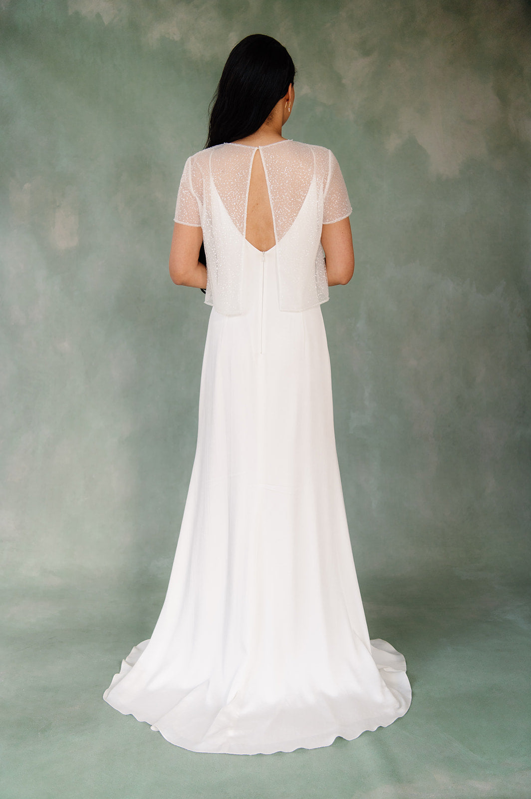 DonnaRut top round neckline