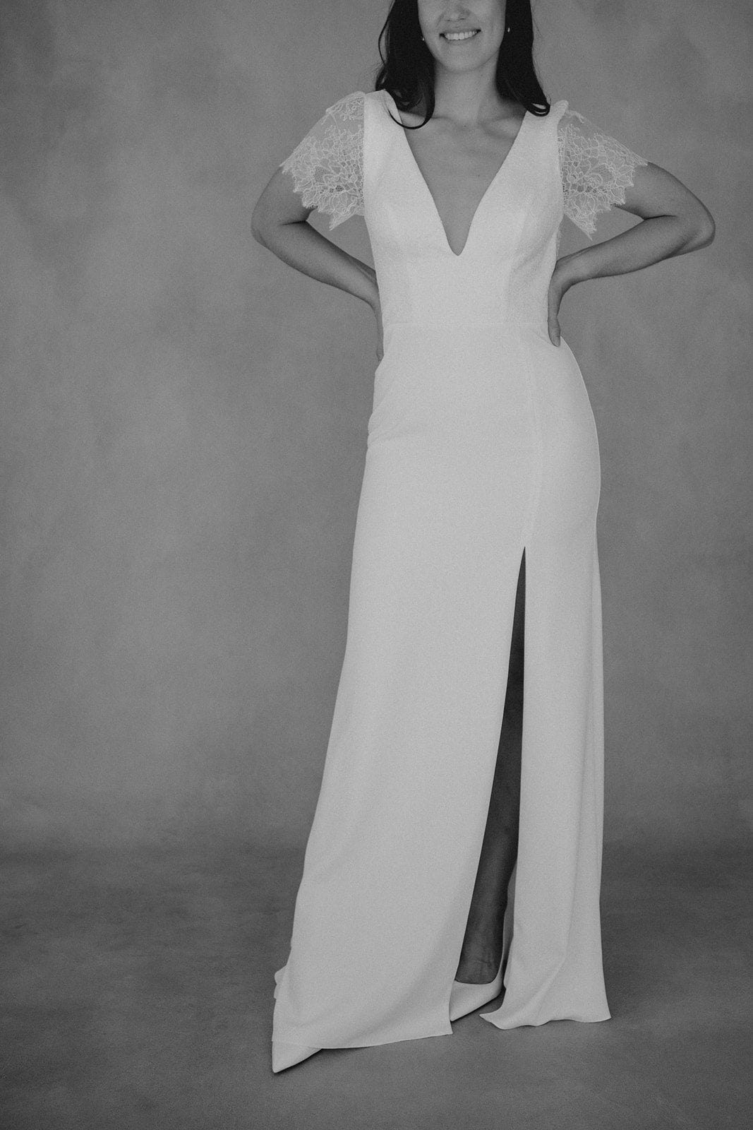 Nafi lace gown