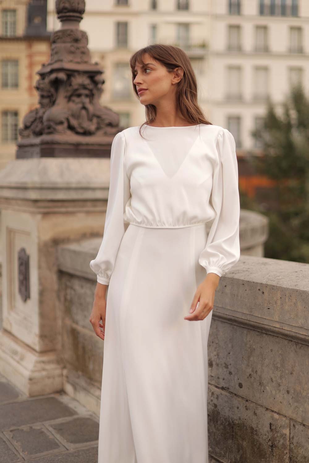 Iris white top