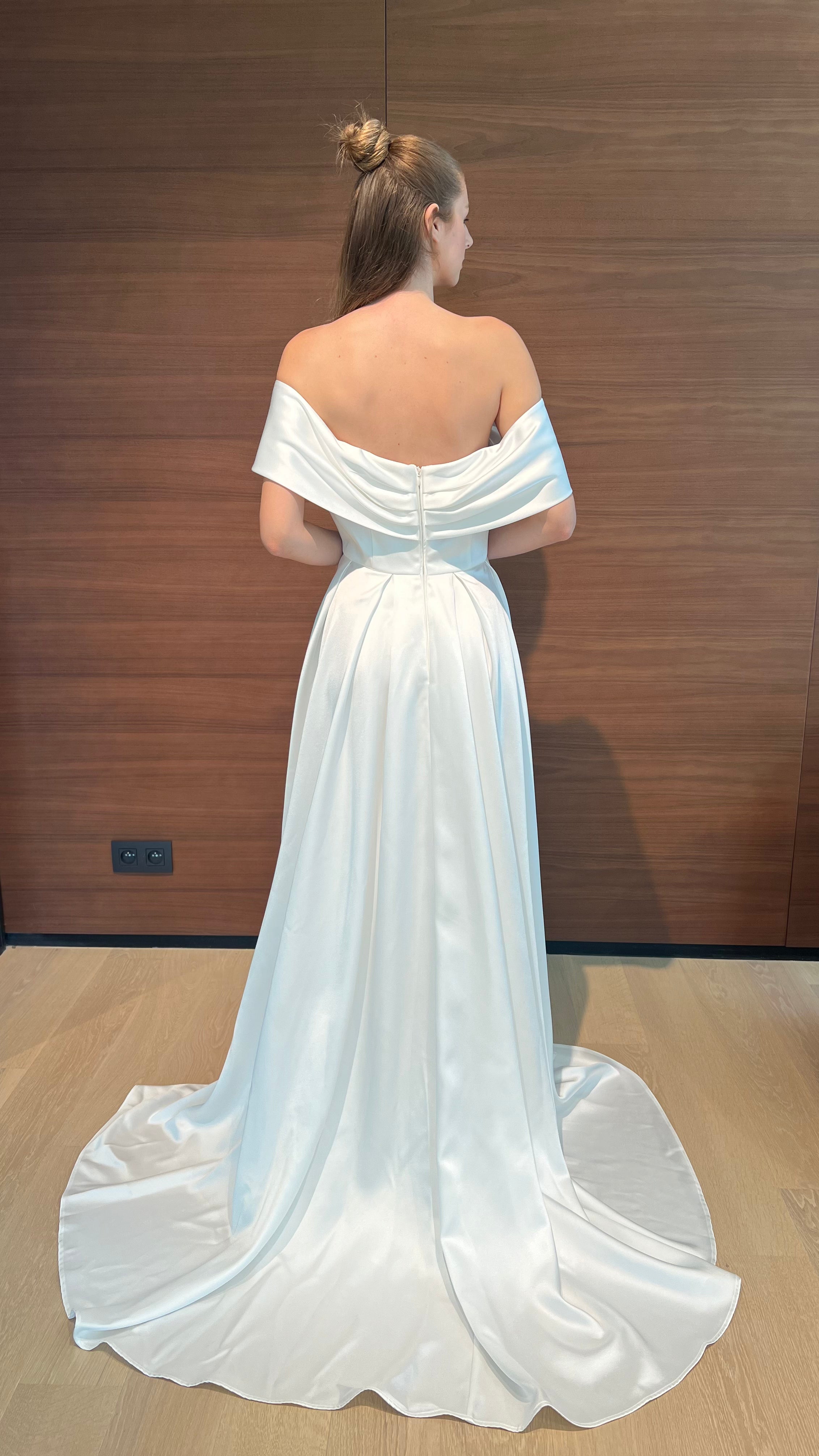Mila gown SA