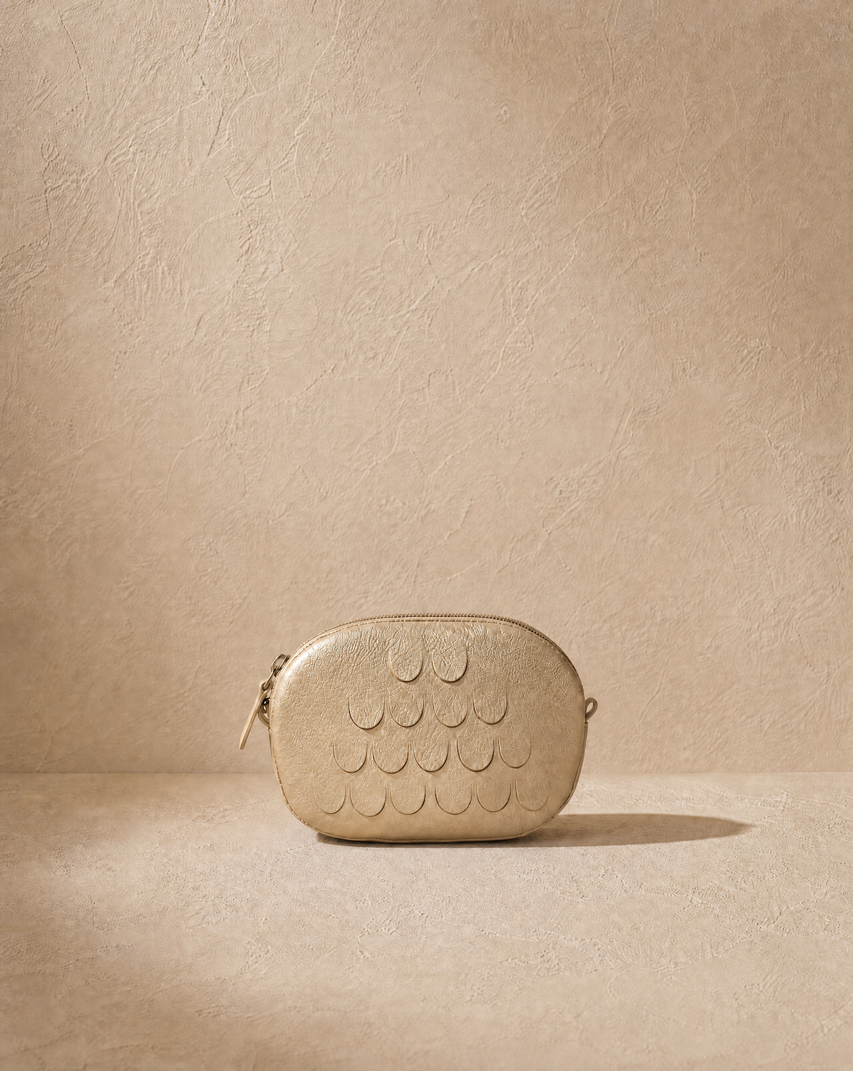 Oval mini bag soft gold - Mieke Dierckx