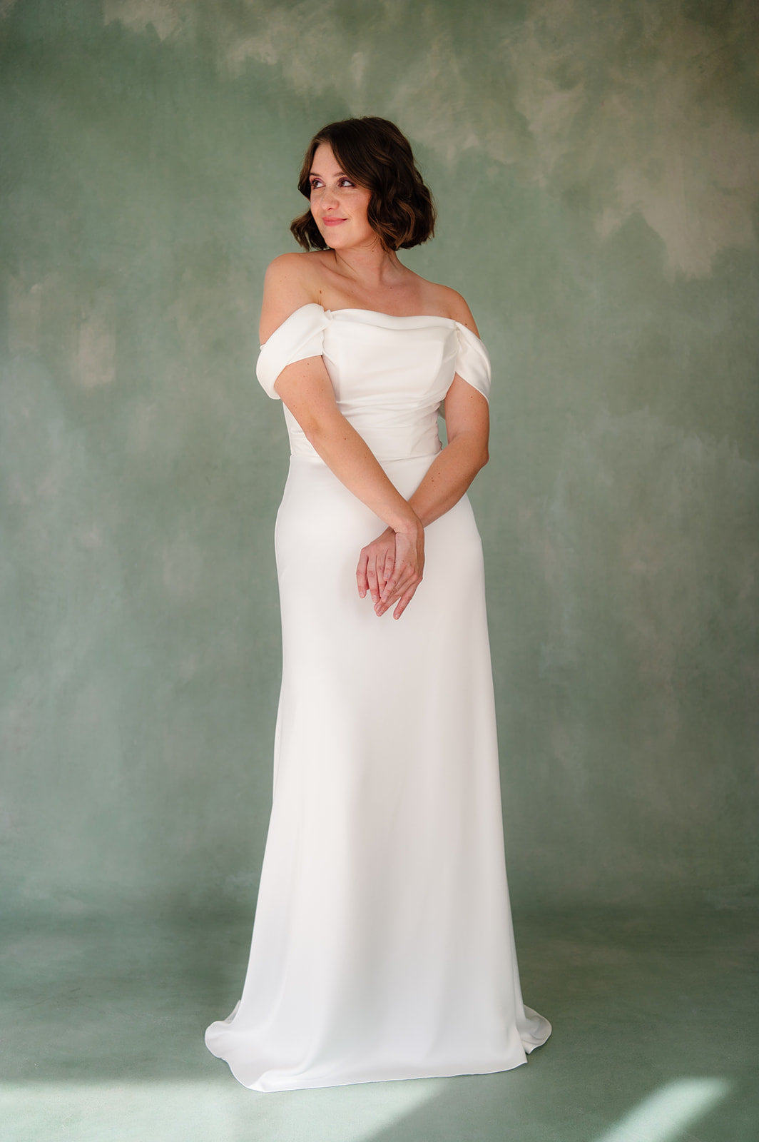 Artemide gown detachable hanging sleeves