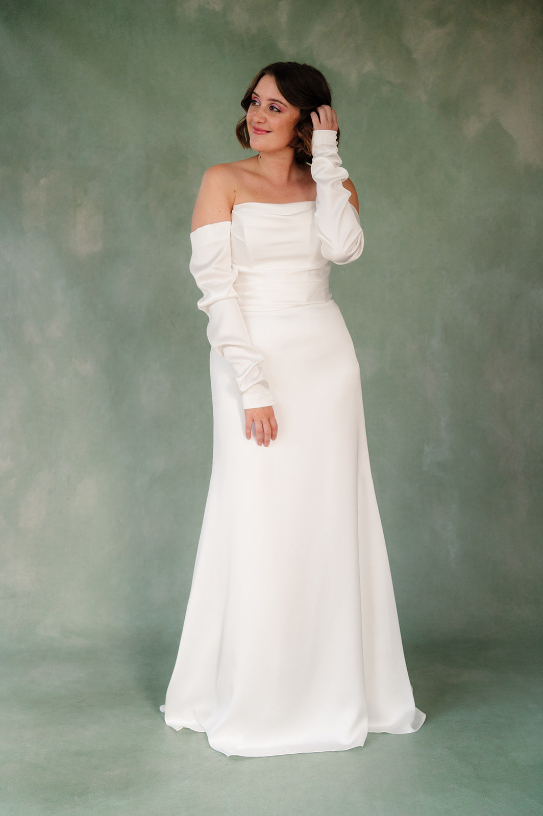 Artemide gown detachable long sleeves