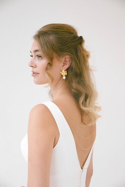 amaya pearl earrings