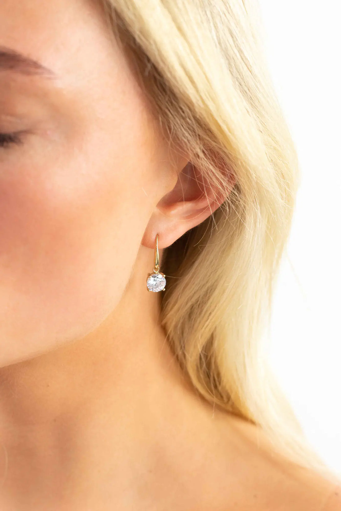 Ava drop earrings