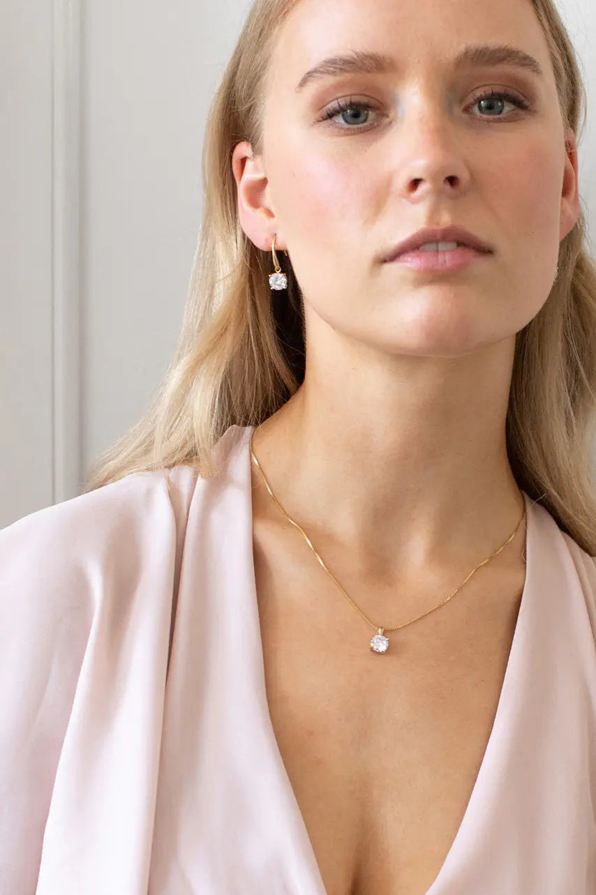Ava drop earrings